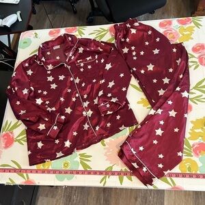 SWOMOG Intimates & Sleepwear | Satin
Pajama set long sleeve size small